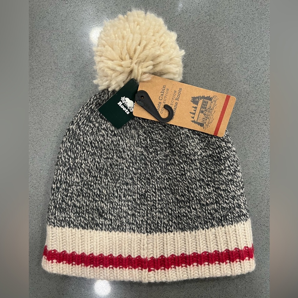 NWT Roots Wool Pom Pom Beanie